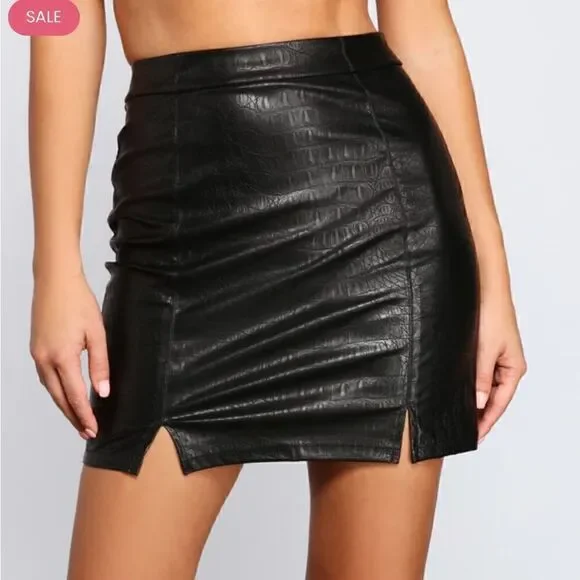 Black Snake Embossed Faux Leather Mini Skirt - Picture 2 of 9